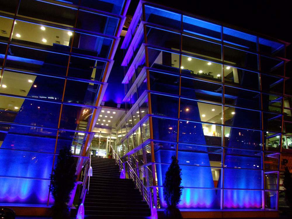 Hotel Metropolitan By Belgrade Arena Экстерьер фото